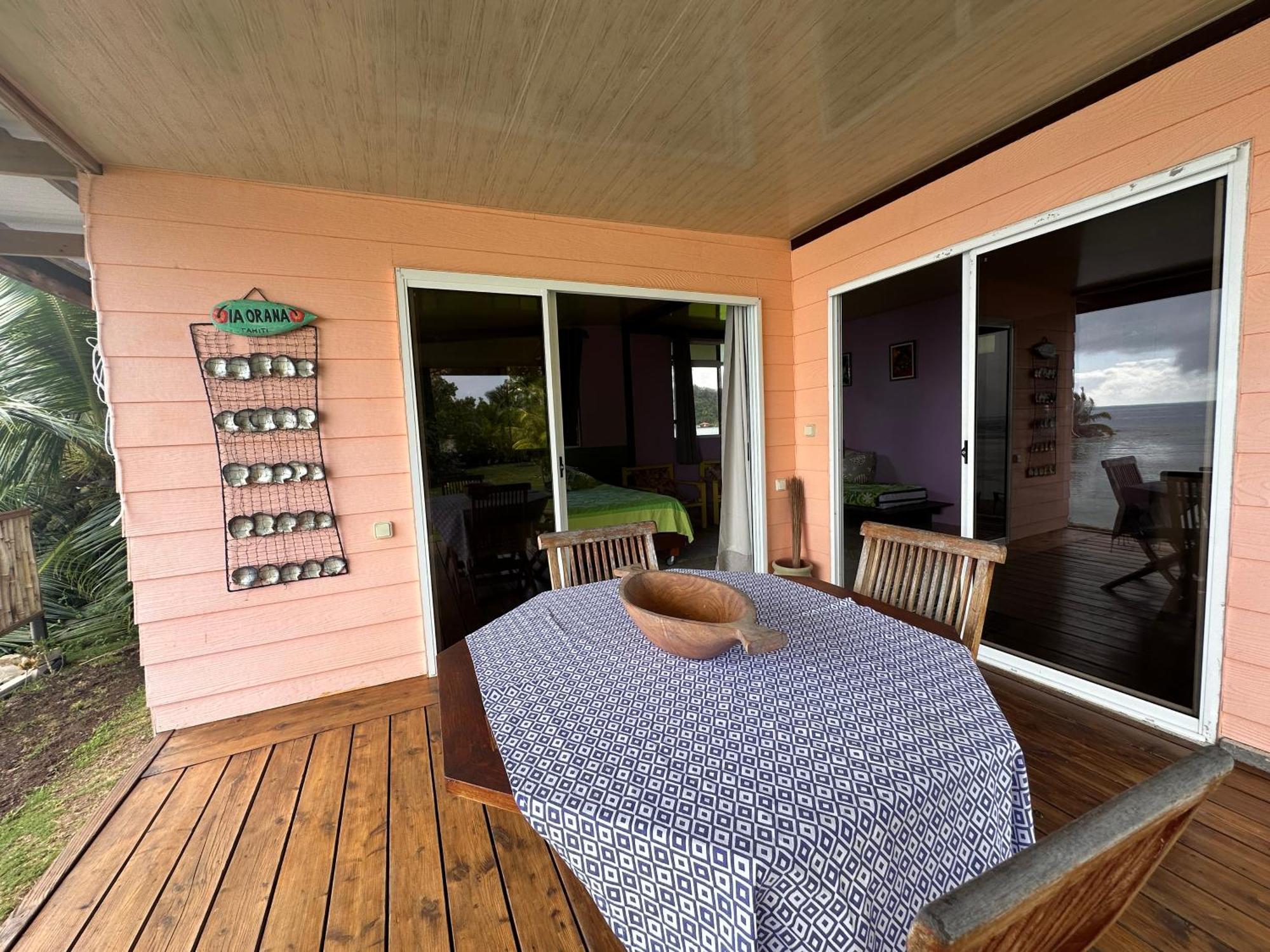 Bungalow Chez Josi, Bord De Mer Prive Tevaitoa Exterior foto